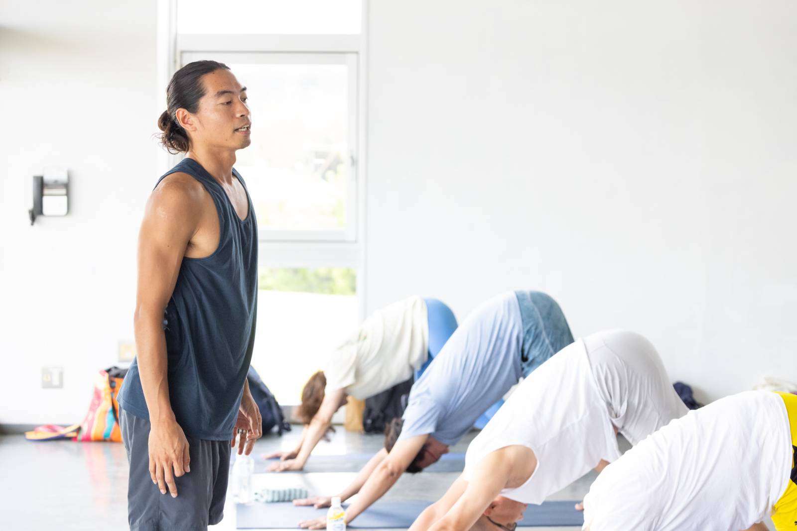 ヨガジャーナルプロデュースのヨガクラス「BEACH SIDE YOGA」が開催