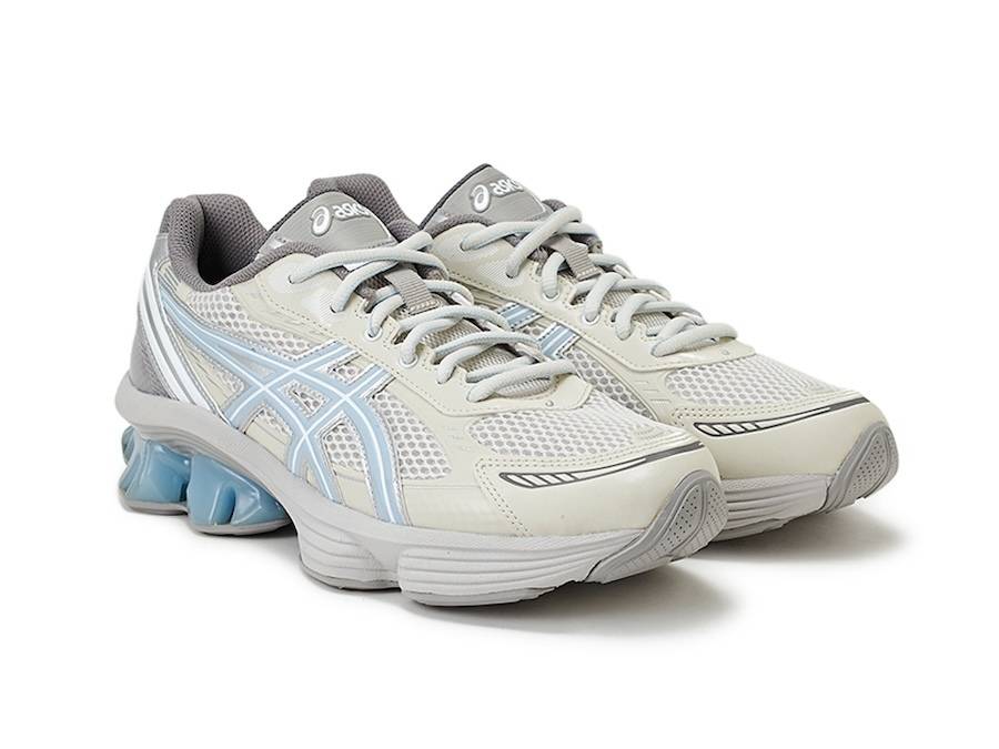 emmi〉ASICSコラボスニーカーは洗練されたカラーに3つのシュー