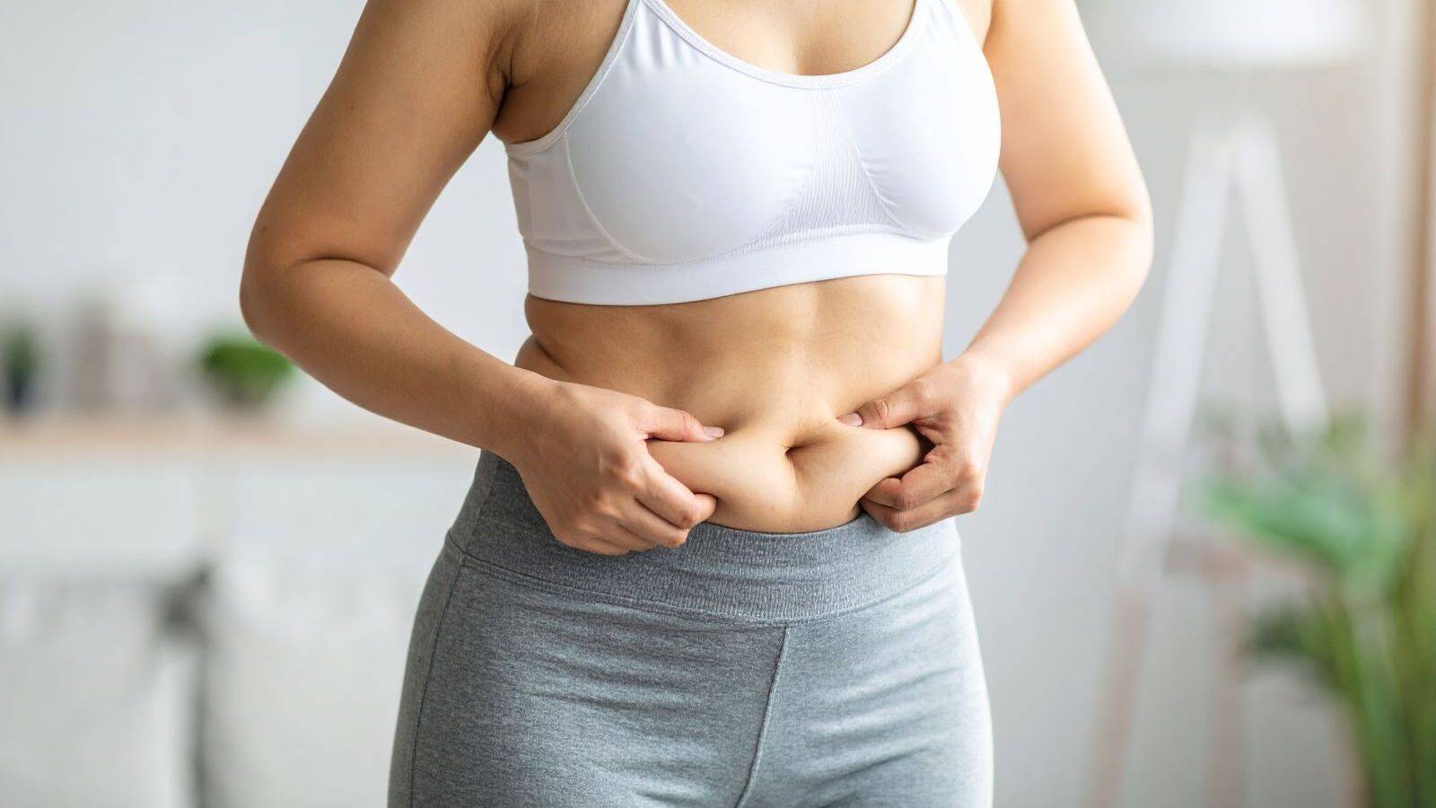 30分の筋トレに匹敵！体幹を集中強化し、たるんだお腹がすっきり見違える「タオルピラティス」