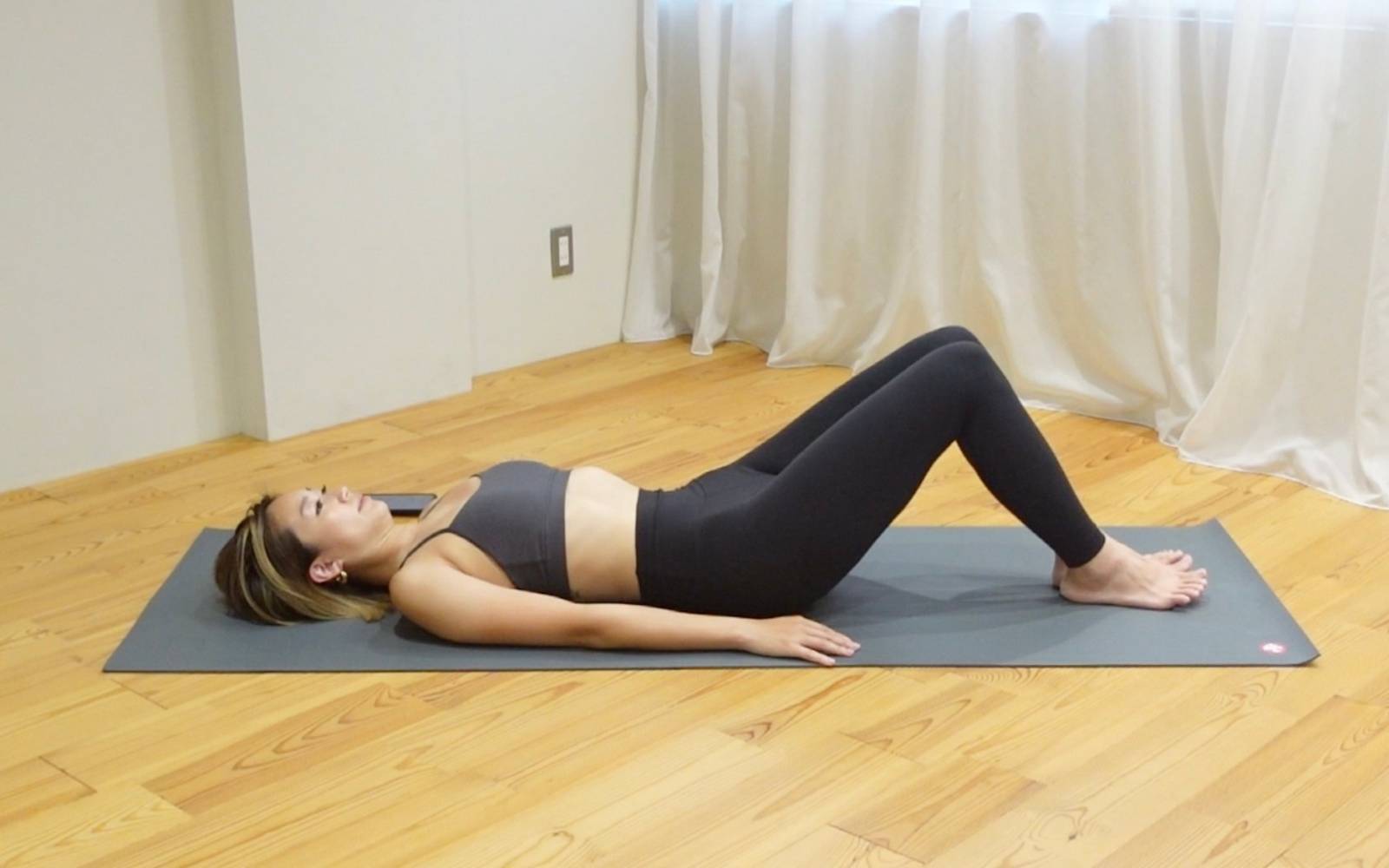 セツバンダアーサナ