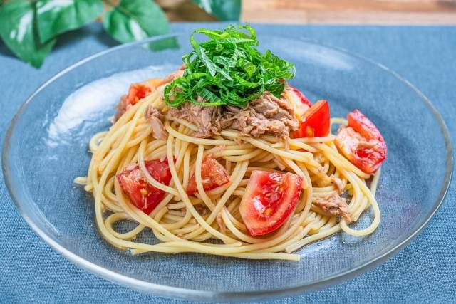 トマトとツナのパスタ