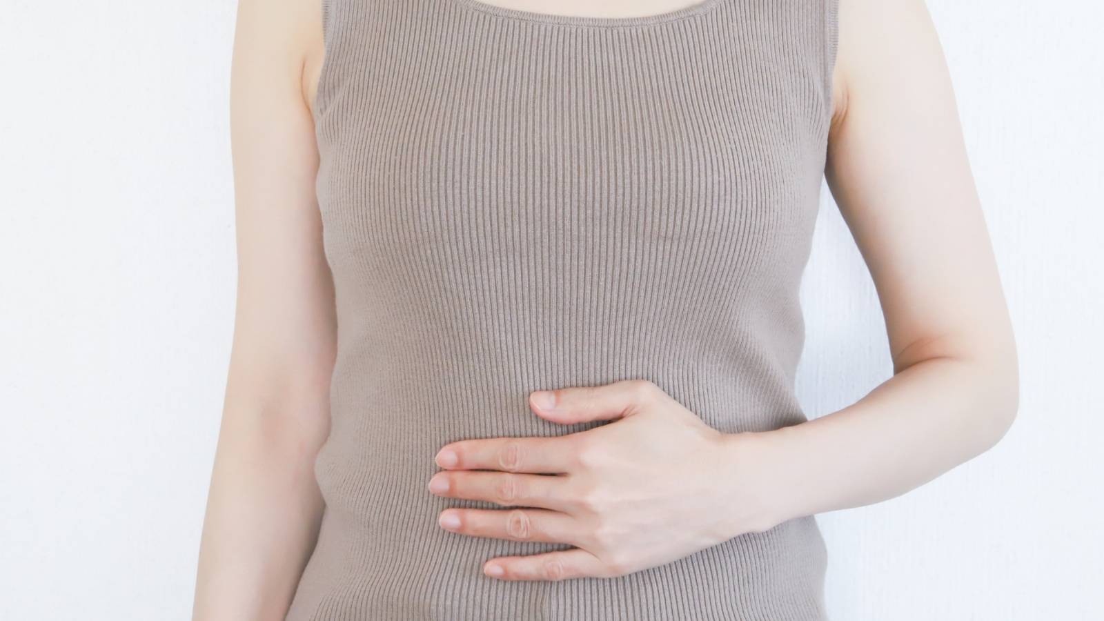 【つまりやすい腸が目覚める】30秒トントンするだけ！スッキリお腹になれる、やさしい便秘ケア