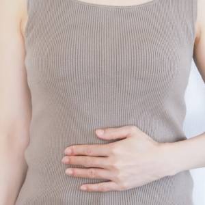 【つまりやすい腸が目覚める】30秒トントンするだけ！スッキリお腹になれる、やさしい便秘ケア