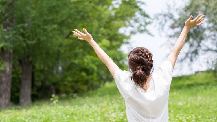 休んだつもりでも気持ちが晴れない人へ|ストレス解消法を探すのではなく“育てる”方法は|心理師解説