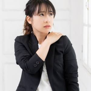 疲れが抜けない人、必見!【超簡単】寝たまま簡単にできる股関節ほぐし