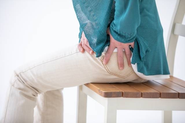 股関節の詰まり感の原因