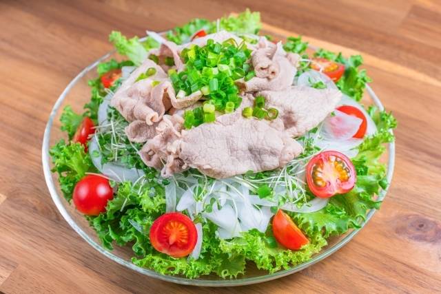 ねぎトッピングサラダ