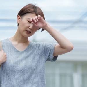 階段をのぼるだけで息切れ…加齢じゃない意外な原因とは？医師が解説