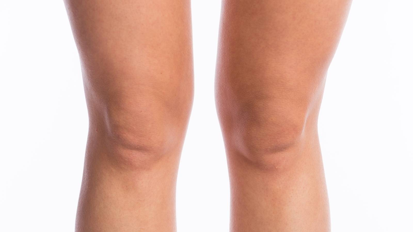 【気になる膝上のたるみに】40代以降におすすめ！寝ながら揺らして引き締める大人の膝上ケア