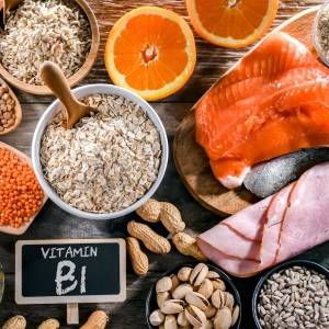 糖質やアルコール代謝に必要な〈ビタミンB1〉不足したり過剰摂取するとどうなる？管理栄養士が解説