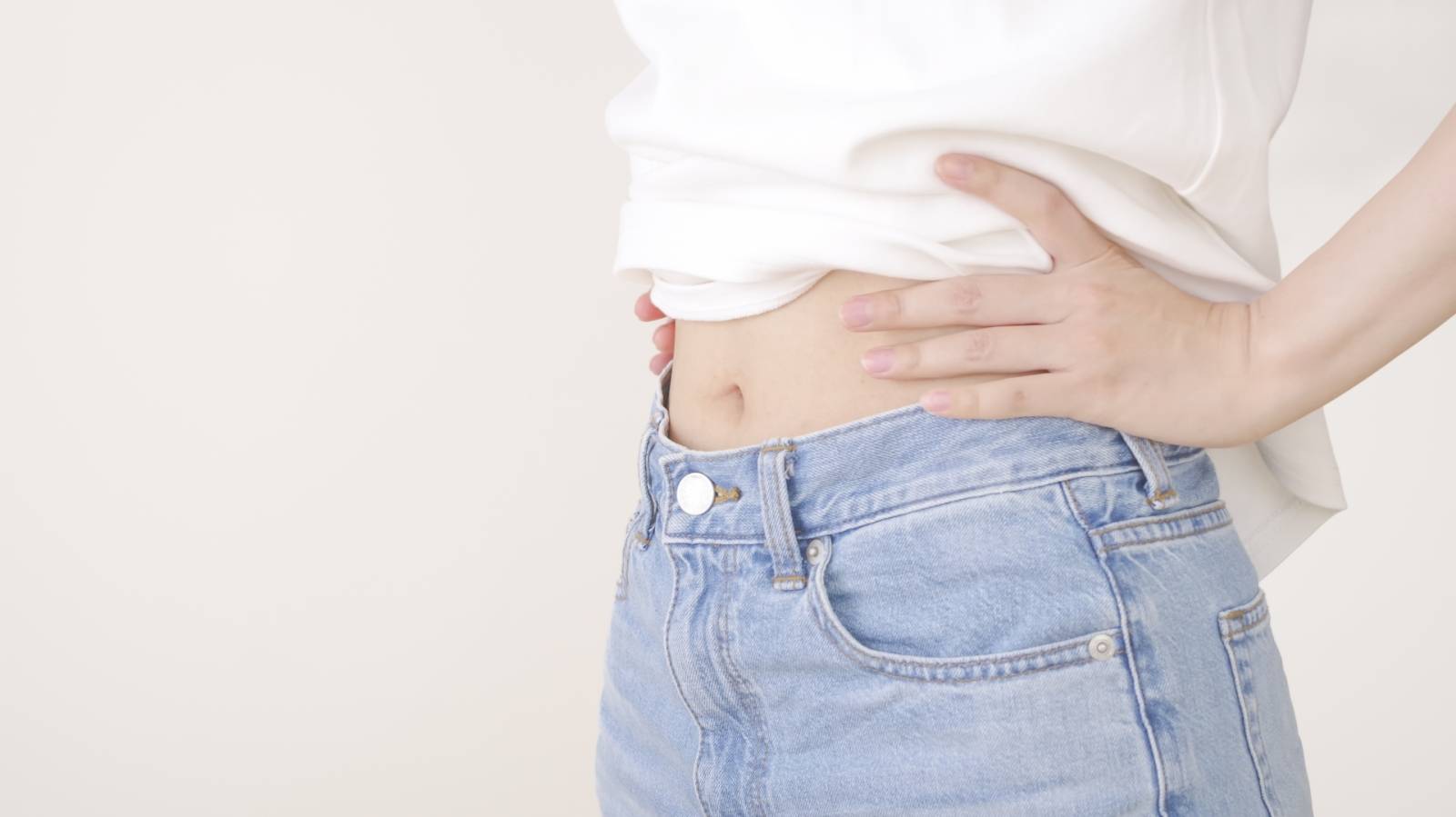 今からでも間に合う？〈夏の間にお腹痩せ〉たった10回やるだけでスッキリお腹が目指せるメソッド