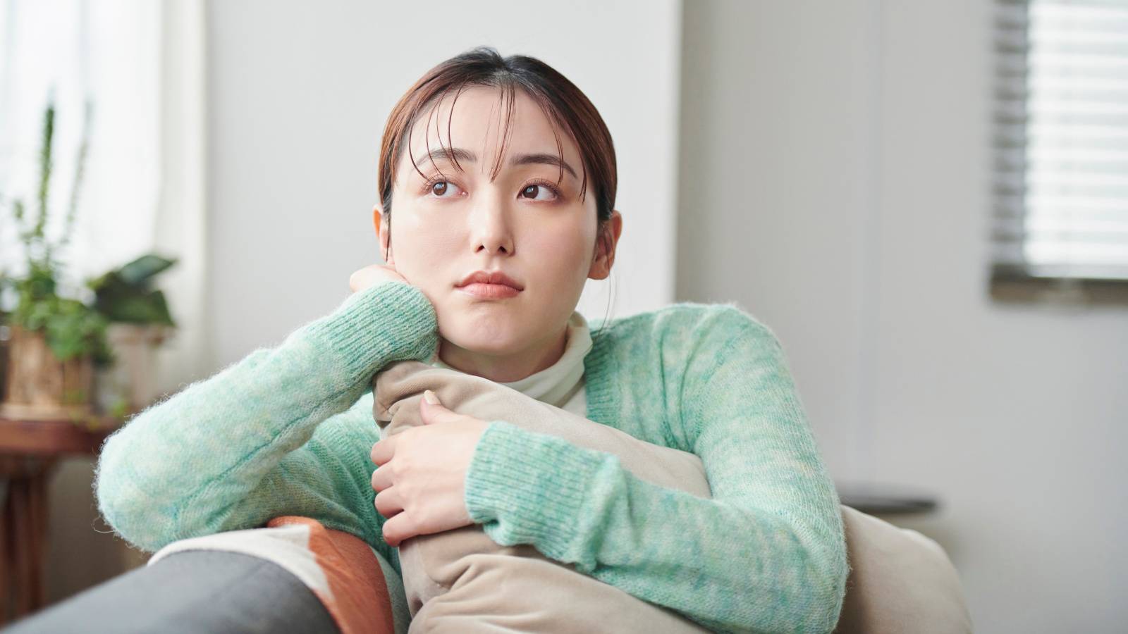 反芻思考（ぐるぐる思考）とは？心理士が教える原因と止め方