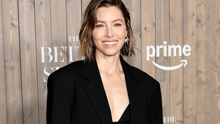 ジャスティン・ティンバーレイクの妻ジェシカ・ビール（43歳）、驚異の美尻トレの裏側をSNSで公開