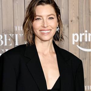 ジャスティン・ティンバーレイクの妻ジェシカ・ビール（43歳）、驚異の美尻トレの裏側をSNSで公開