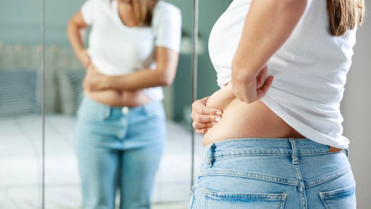 ぽっこりお腹の多くの場合は「反り腰」が原因！【誰でも実感】お腹がみるみるスッキリする骨盤調整