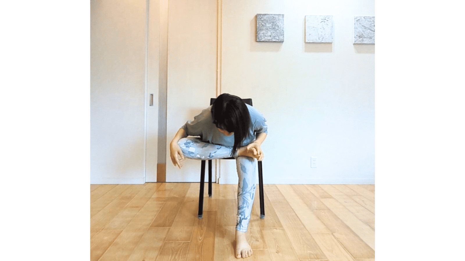 ４の字ストレッチ