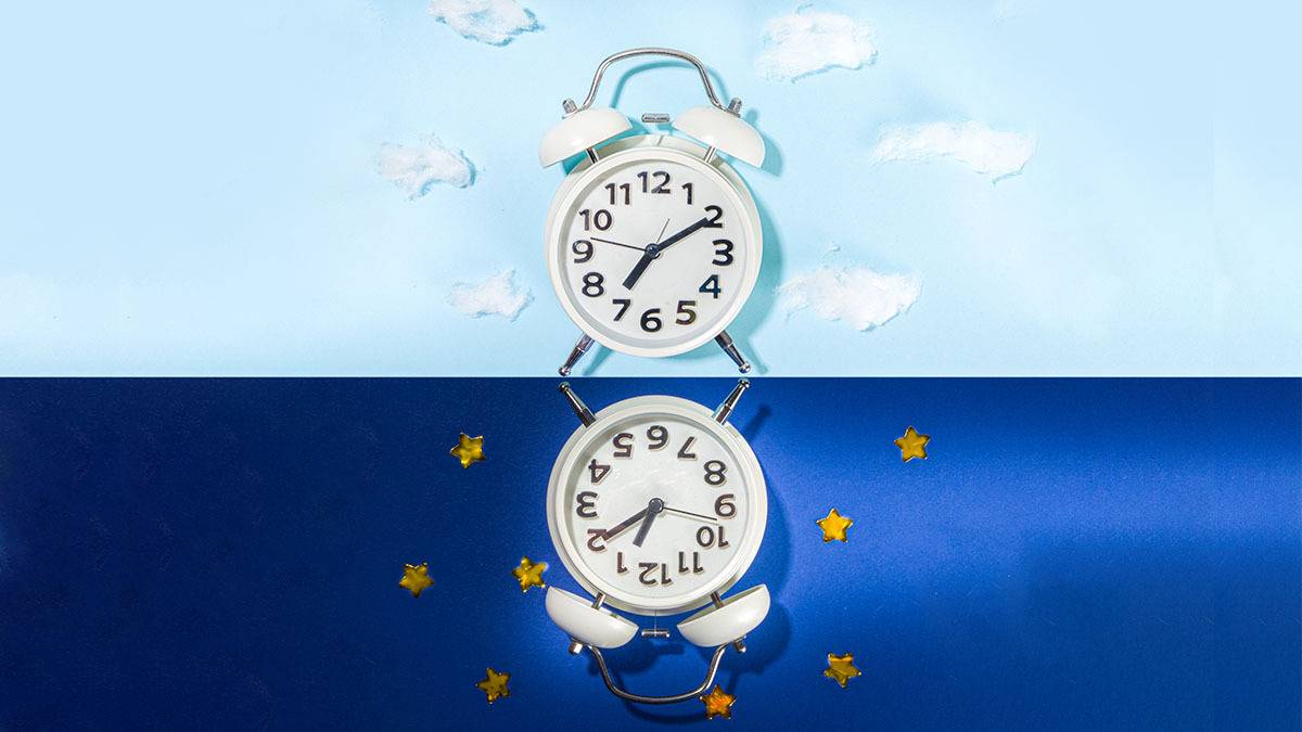 「体内時計」を意識すれば変わる【快適な睡眠】のための朝と晩に行いたいライフハック＆ヨガポーズ