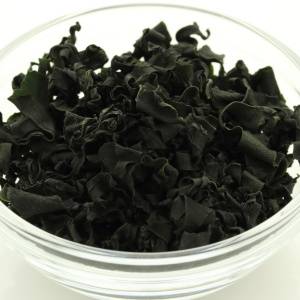 乾燥わかめが“地味スゴ”。食物繊維とヨウ素の宝庫だけじゃない？管理栄養士が推奨する理由