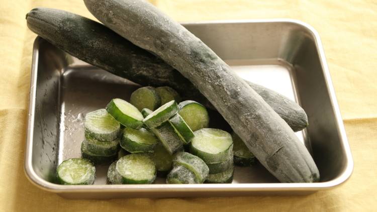 腸がどんどんキレイになる「冷凍きゅうり」の食べ方【管理栄養士が解説】