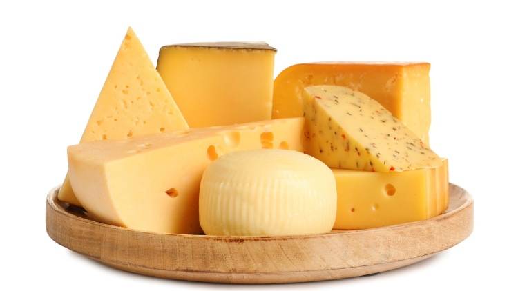 知らずにたくさん食べていない？チーズを食べない方がいい人の特徴とは｜管理栄養士が解説