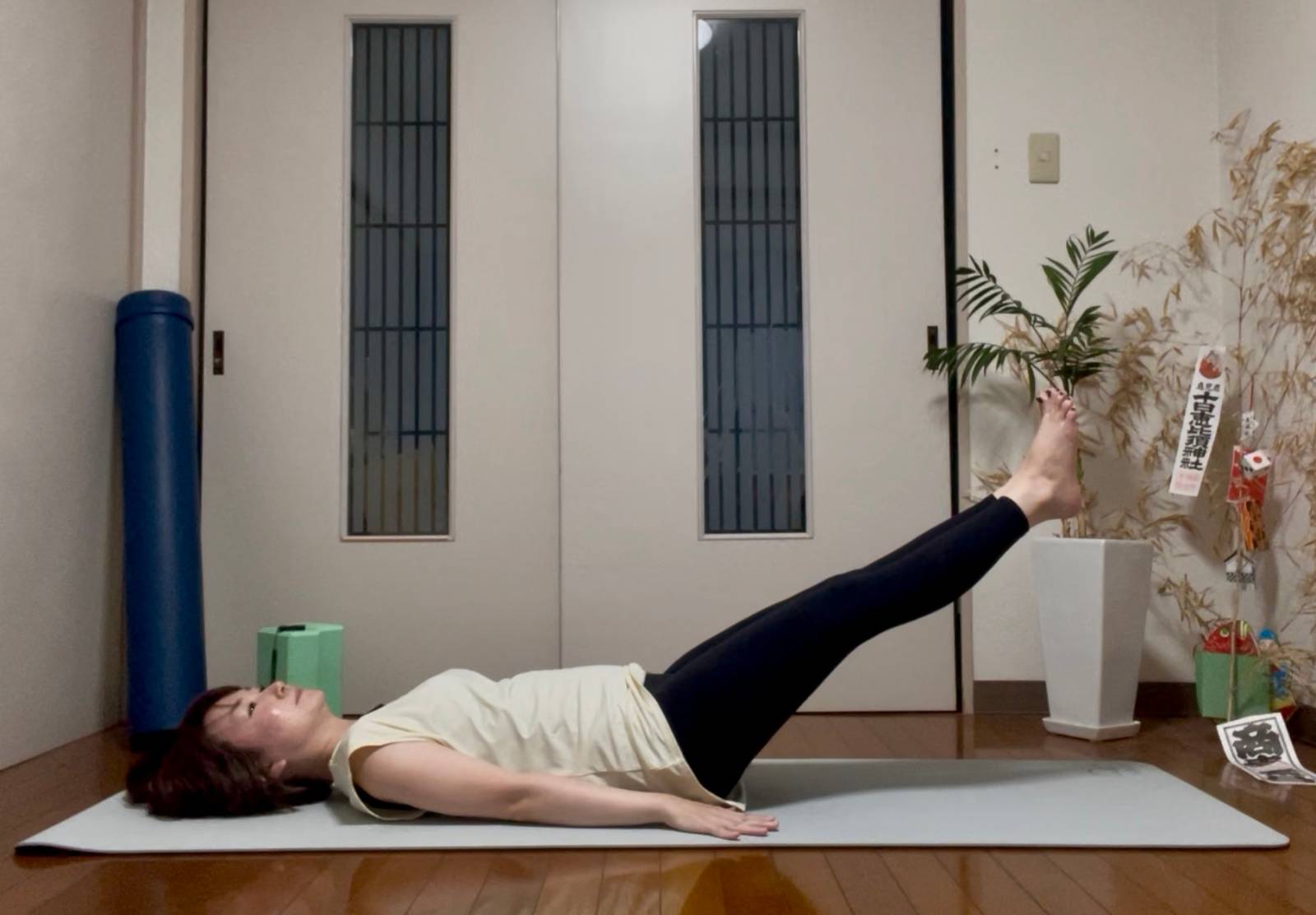 腹横筋鍛えるヨガ