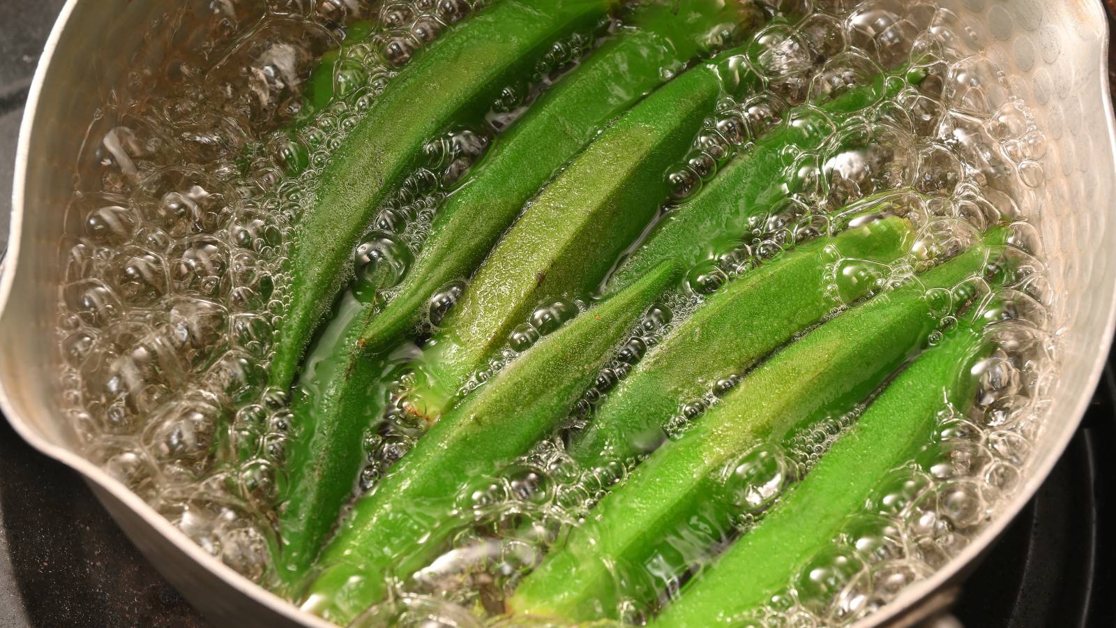 その調理法…実はNGかも！夏バテ対策にもなる「オクラ」の効果を最大限引き出す調理ポイント