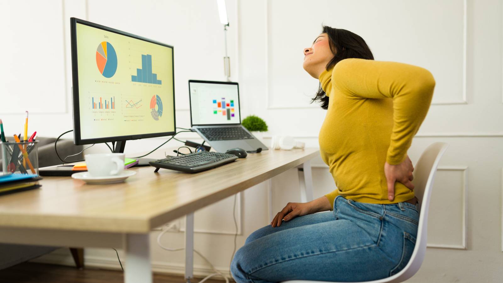 腰痛や姿勢の崩れが気になる人に……【原因はカチコちお尻!?】お尻の筋肉をほぐすヨガポーズ２選