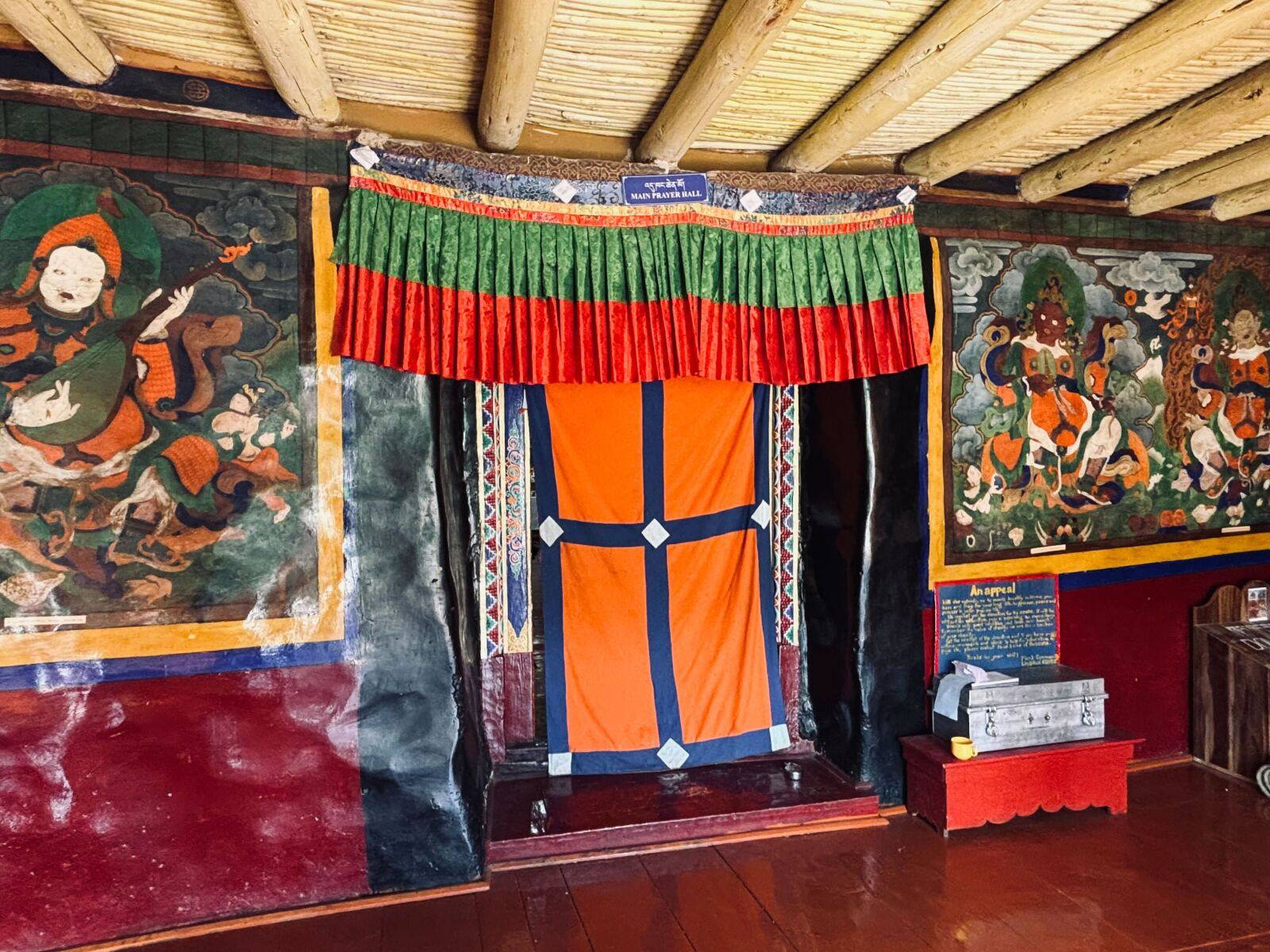 Photo by Yuri Ishikami