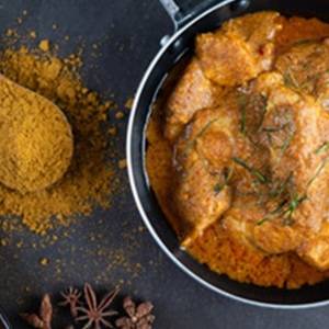 「スパイスで脂肪燃焼？」痩せたい人がカレーに入れるべき食材とは｜管理栄養士が解説