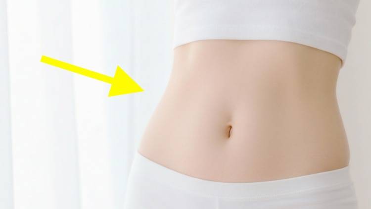 たるんだ脇腹に効く！〈座りながら1分〉40代からの脇腹引き締めストレッチ