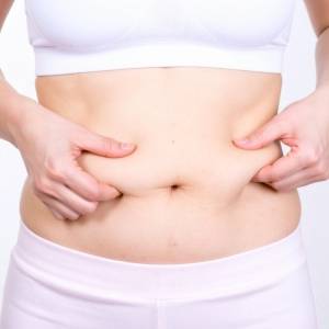 【お腹痩せしたいなら背中をほぐして】お腹が薄くなる！魔法の「広背筋」ストレッチ