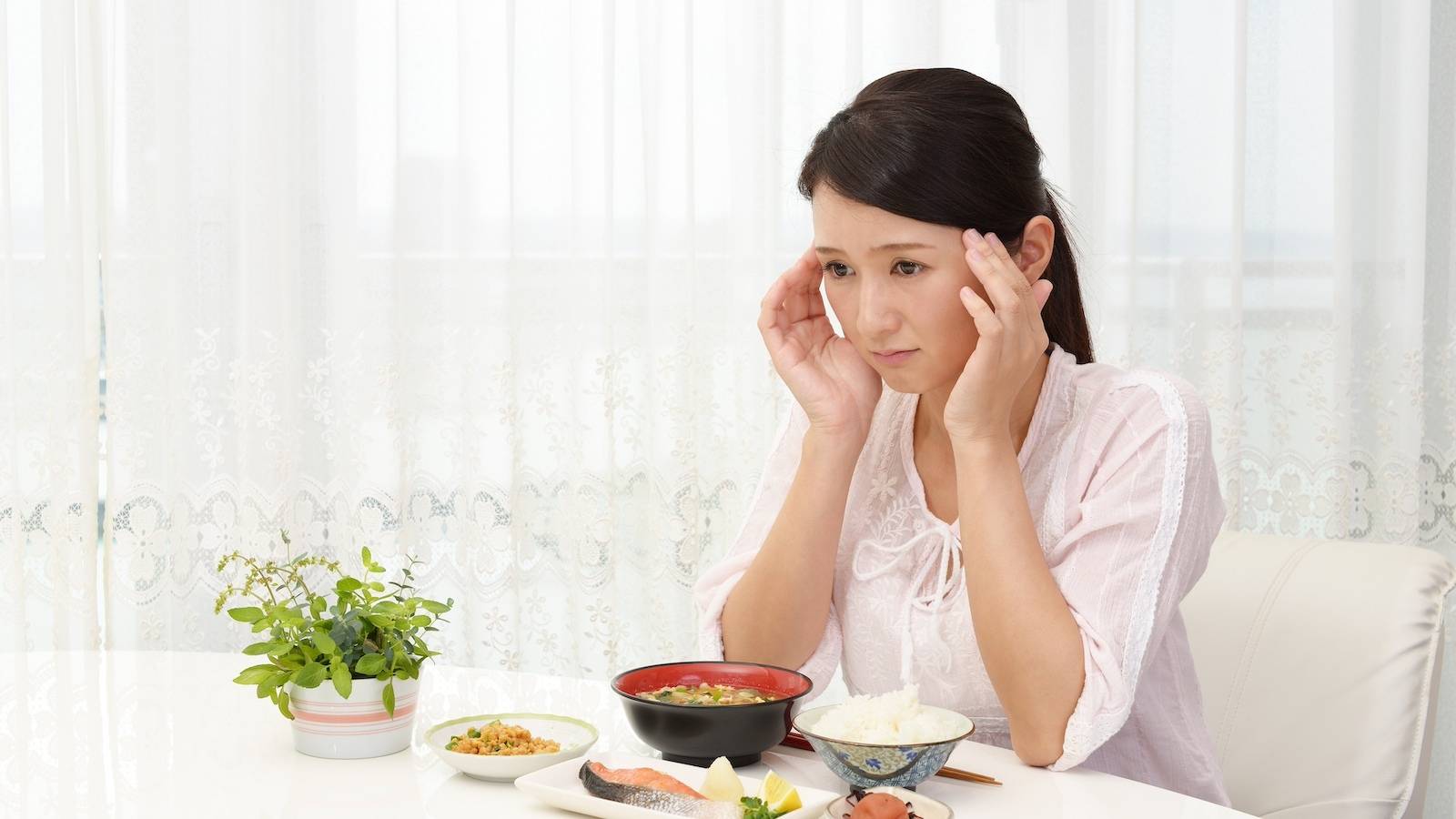 夏の胃腸の疲れ、見て見ぬ振りしていない？【押して呼吸するだけ】内臓活性化マッサージ