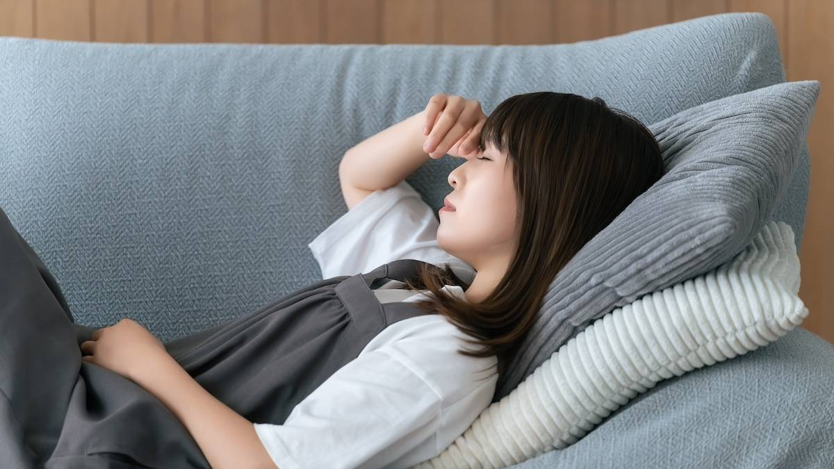夏疲れを手放して軽やかに！【季節の変わり目こそ整えたい】椅子でできる疲労回復チェアストレッチ