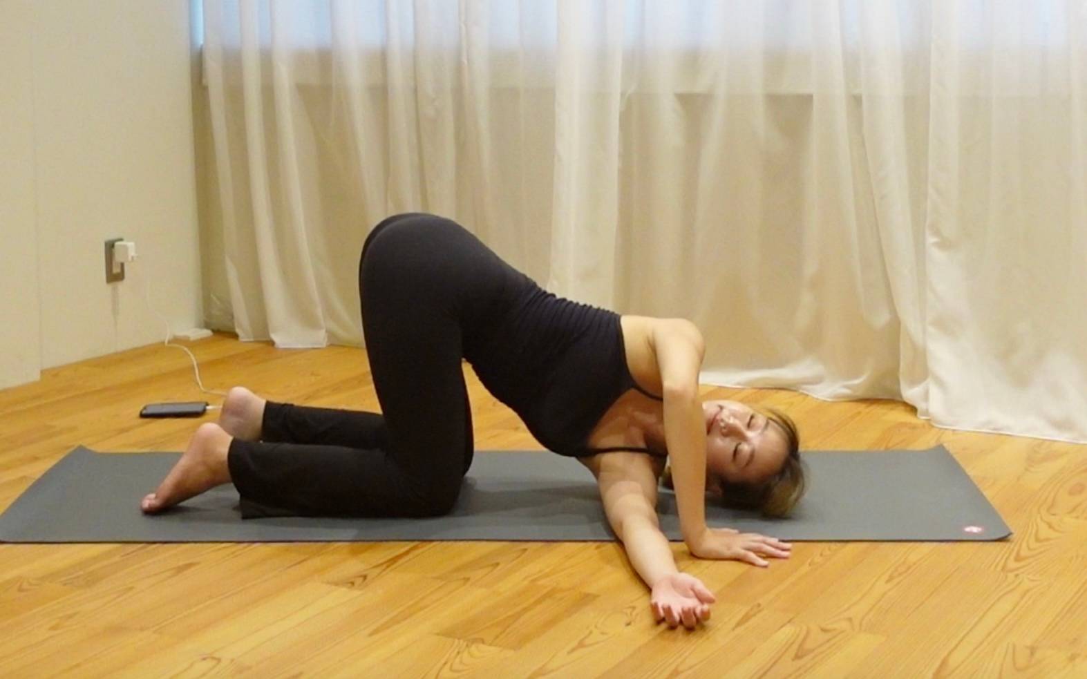 糸通しのポーズ