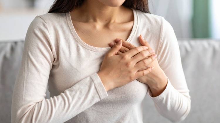 更年期以降の血管トラブル→女性ホルモン低下と血管には意外な関係が！？医師が解説