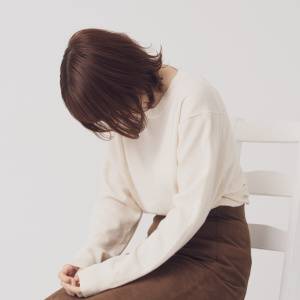 「一度休むと戻れないい」気まずさの正体とは?気まずさを消さずに一歩踏み出す方法|心理師が解説