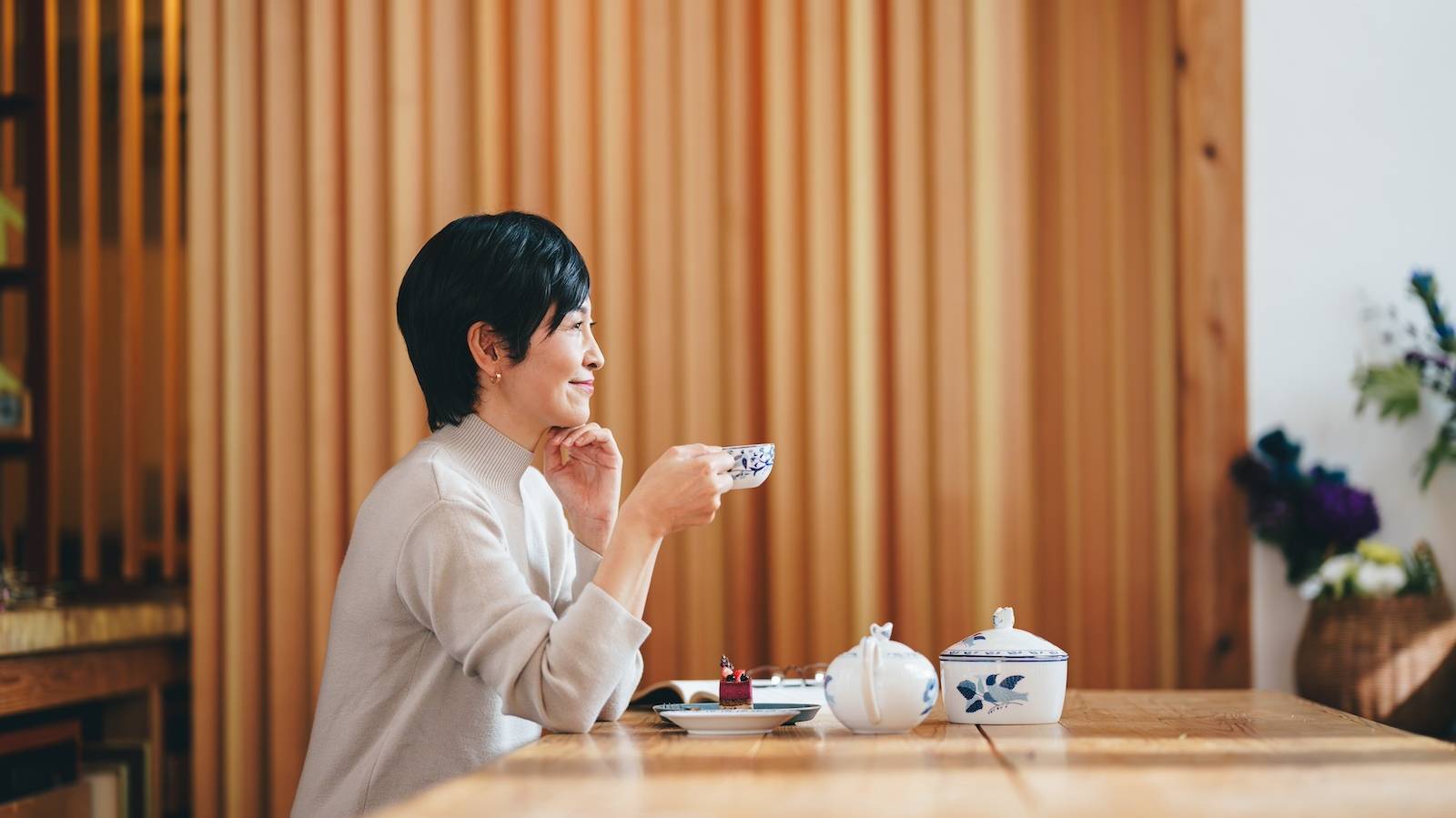 食欲の秋にこそ実践したい。ヨガと食べる瞑想『マインドフル・イーティング』で心を満たす方法