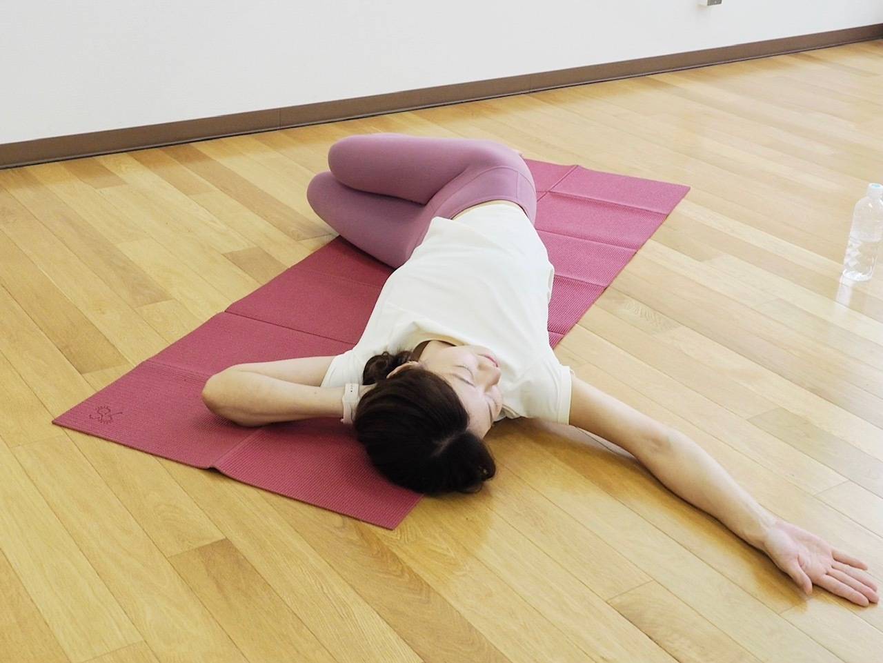 睡眠の質UPストレッチ③