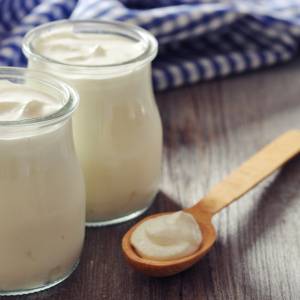 「朝ヨーグルトだけで済ませてたわ…」腸内環境が整うヨーグルトの正しい食べ方【管理栄養士が解説】