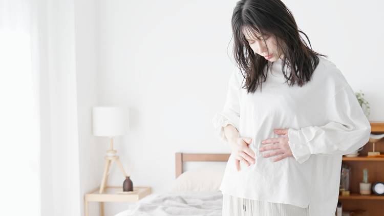 ズボラさんでも大丈夫！【ストレッチ以上運動未満】40代以降の代謝ダウンを防ぐ「寝たままエクサ」