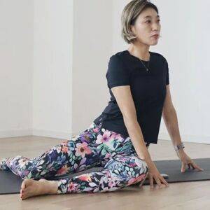 デスクワーカーのお悩み上位【下半身のむくみ】が一気に楽になる「90/90ストレッチ」とは