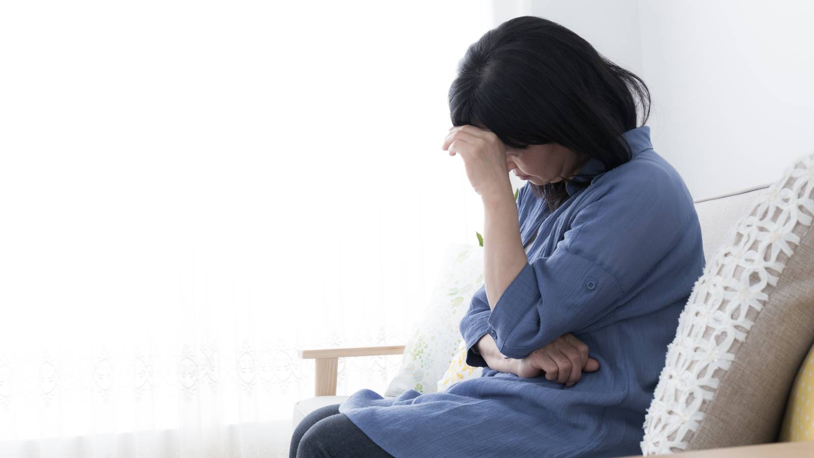 「出かけるのがおっくう…体が重い…」→行動力が蘇る！股関節をほぐして変わる「元気復活ストレッチ」