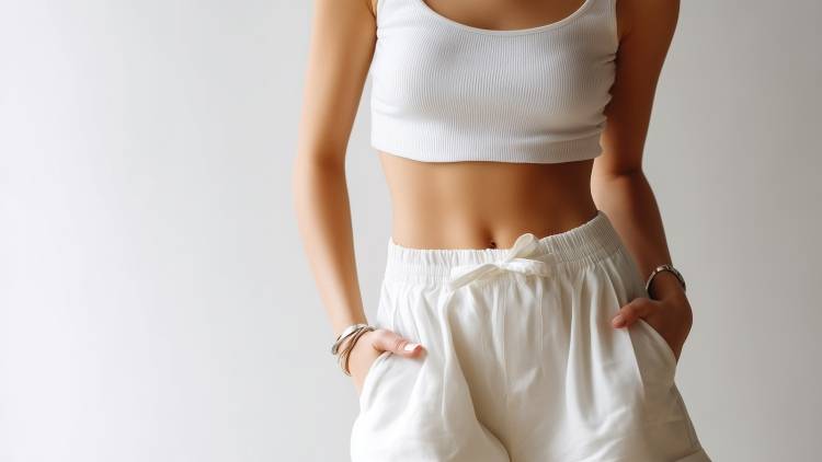「何をしても痩せない…」原因は“下腹のこり”だった！こりをほぐしてスッキリボディになれる３ポーズ