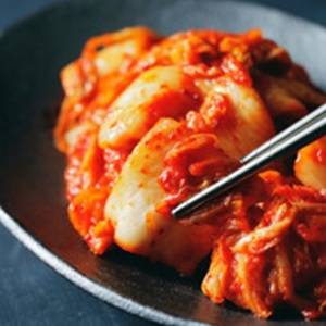 善玉菌を育てる！「キムチ」で腸内環境をととのえる効果的な食べ方【管理栄養士が解説】