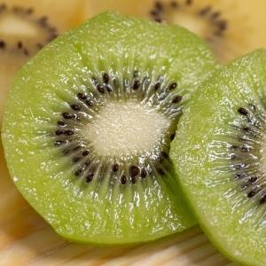 実はオレンジの2倍以上！？ビタミンCたっぷりな最強フルーツ「キウイ」の栄養効果と選び方
