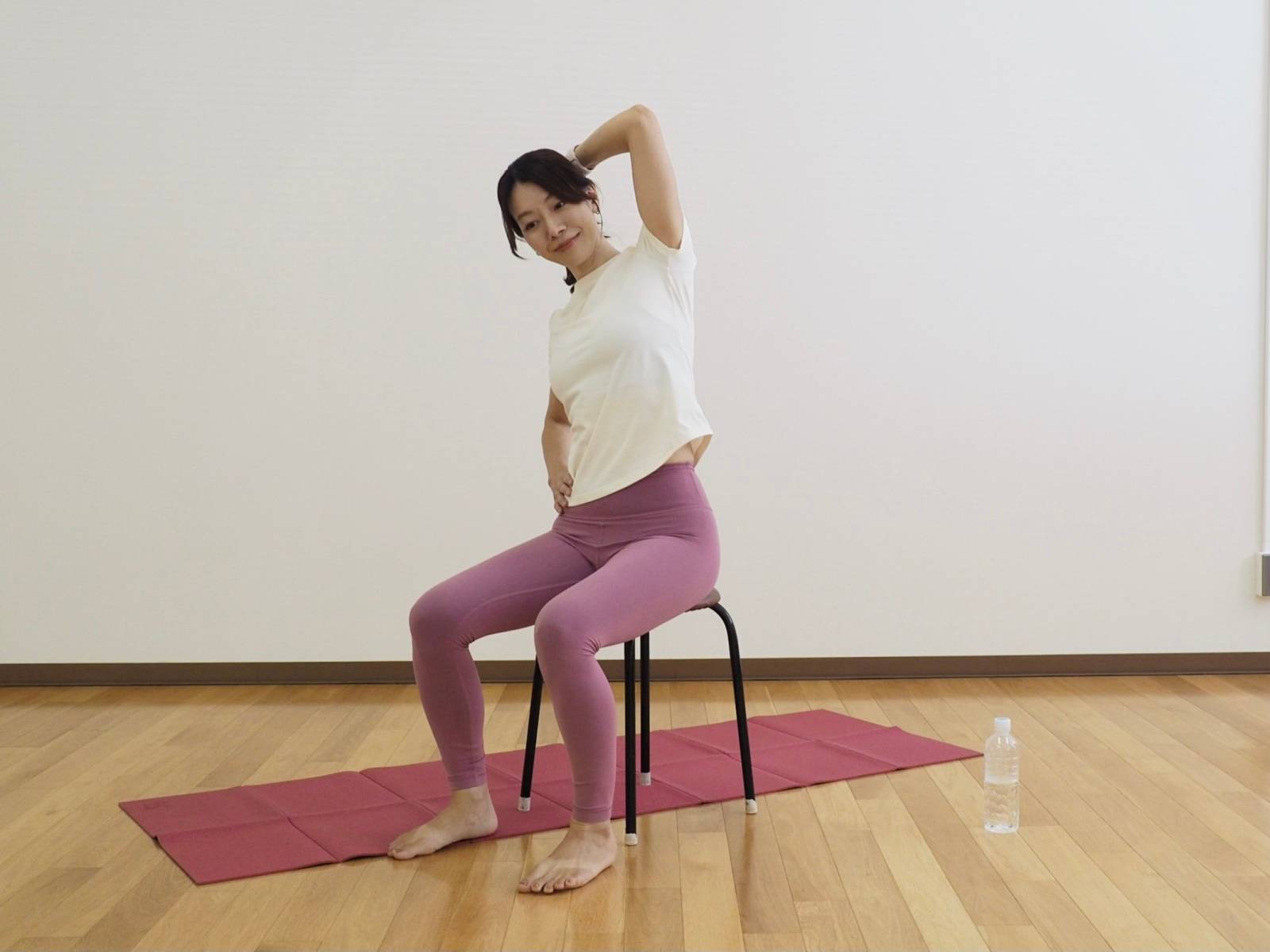 脇腹のストレッチ④