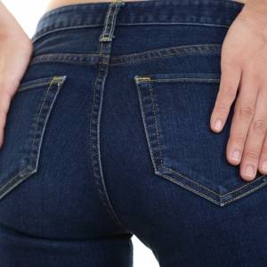 40代からお尻が硬くなるのは“筋肉のこわばりと血流不足”のせい？！後ろ姿が変わるふわふわヒップストレッチ