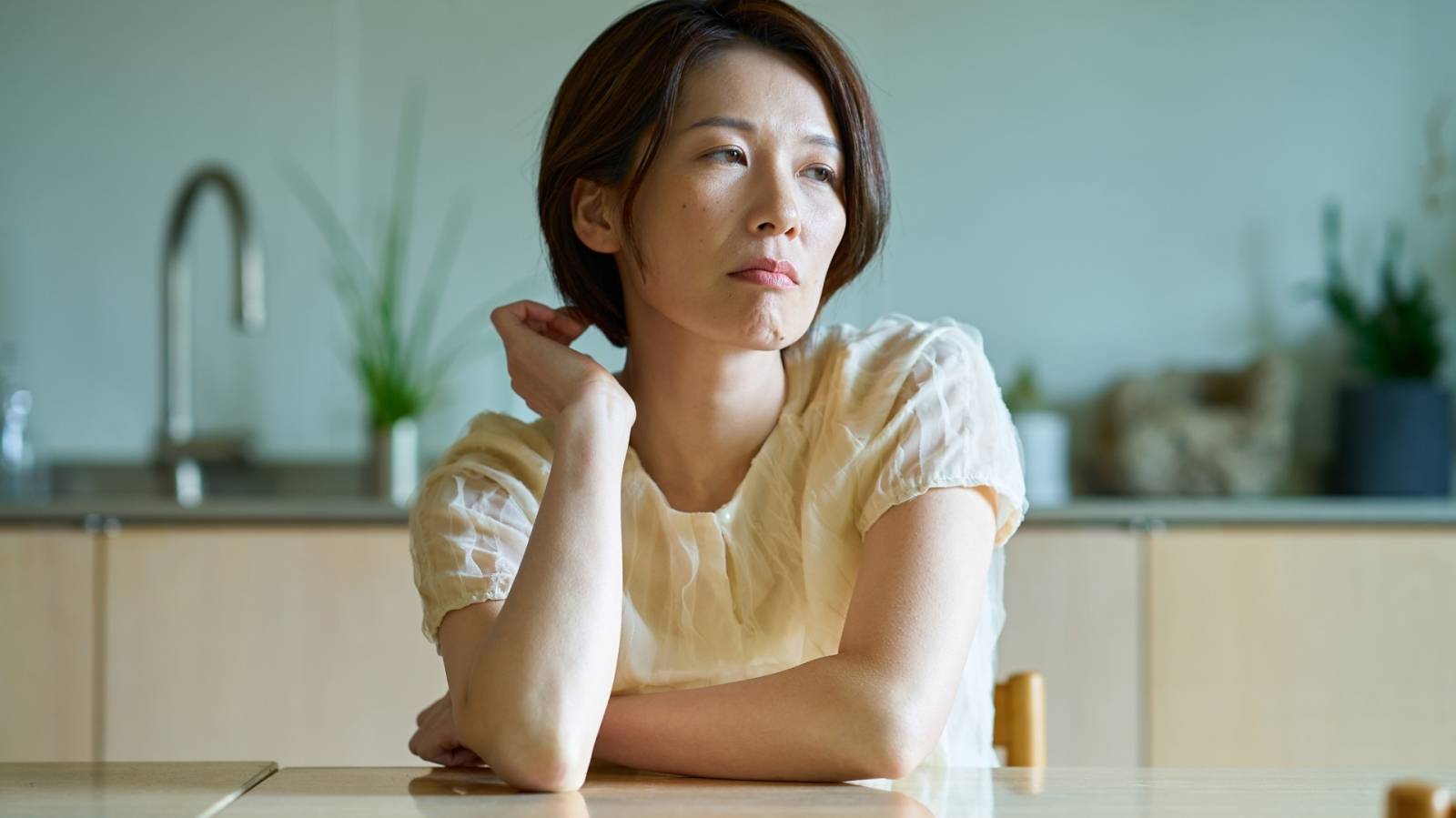 更年期で辛い時にやってはいけない９つのこと｜最新の医学研究や専門家の見解からわかったこと