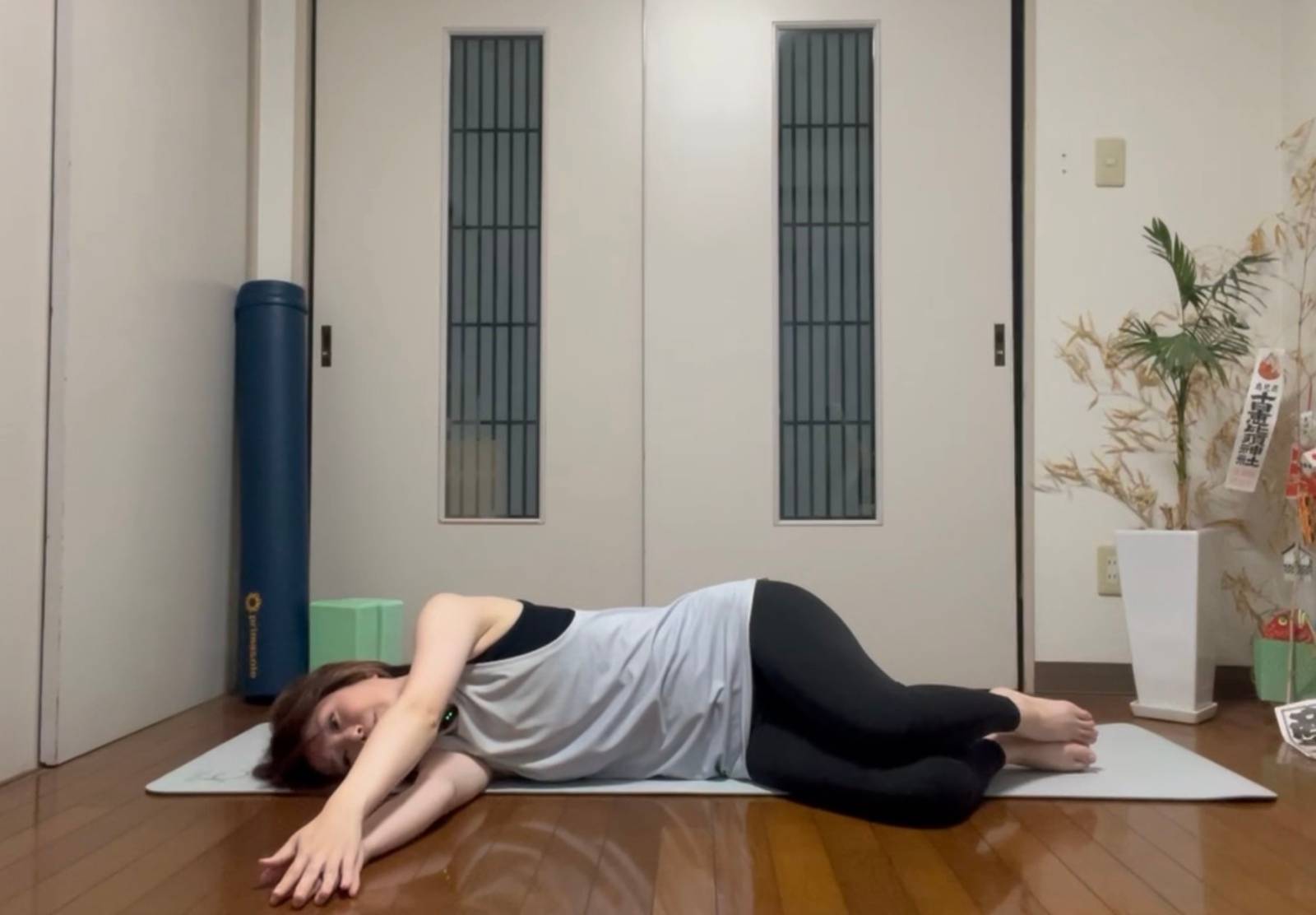 肩甲骨ストレッチ