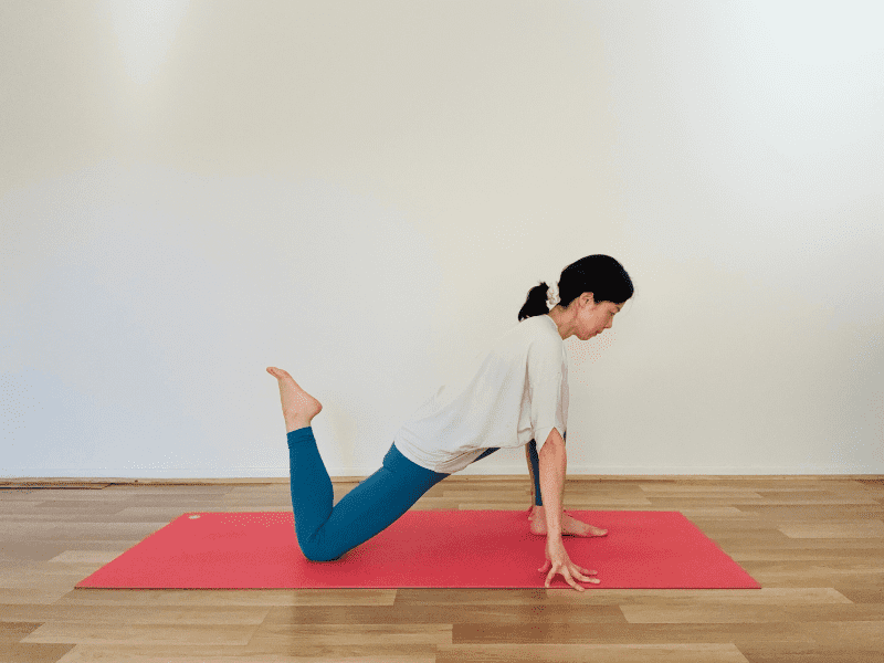 そけい部ストレッチ